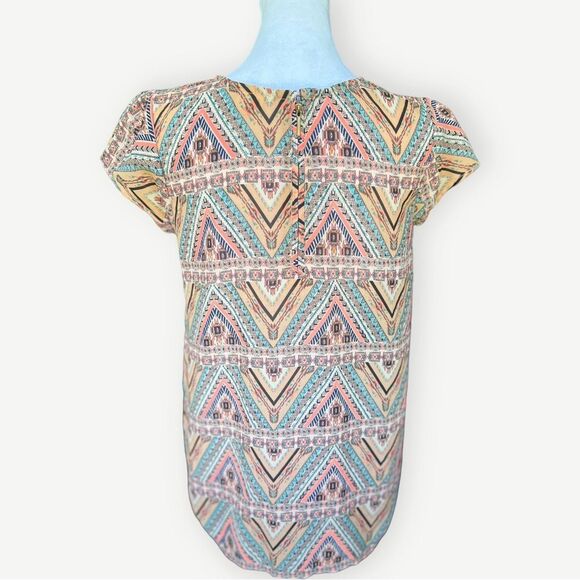 Japna Abstract Print Tulip Sleeve Flowy Short Sleeve Top Blouse Shirt. Small. - Picture 3 of 6